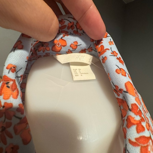 Floral Sleeveless Button-Up Top - Orange - Picture 8 of 8